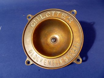 Klingelknopf Glockengießerei Lotter, Bamberg, 20. Jahrhundert, Messing, DM 17,5 cm, Inv. Nr. 16/975